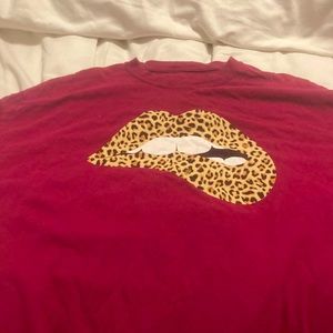 There is no brand of the shirt, but it is super cute! If it’s like a 2X